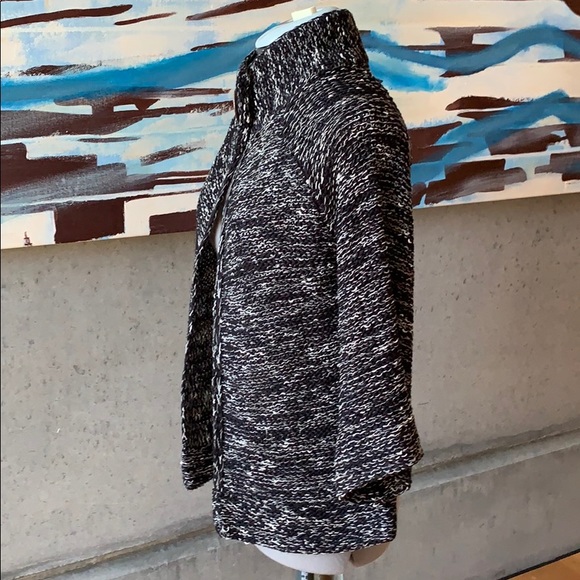 BCBGMaxAzria One Button Knit Cardigan Sweater - Picture 4 of 11